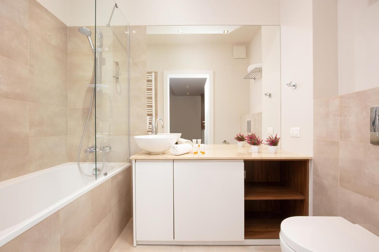 Apartments Warsaw Magazynowa By Noclegi Renters מראה חיצוני תמונה